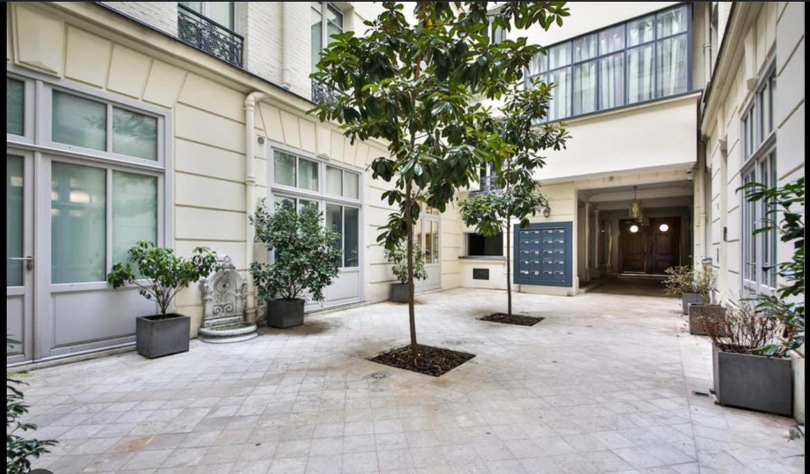 Apartmán L'Avenue Montaigne Paříž Exteriér fotografie
